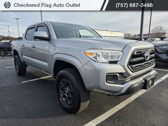 Used 2016 Toyota Tacoma SR image 11