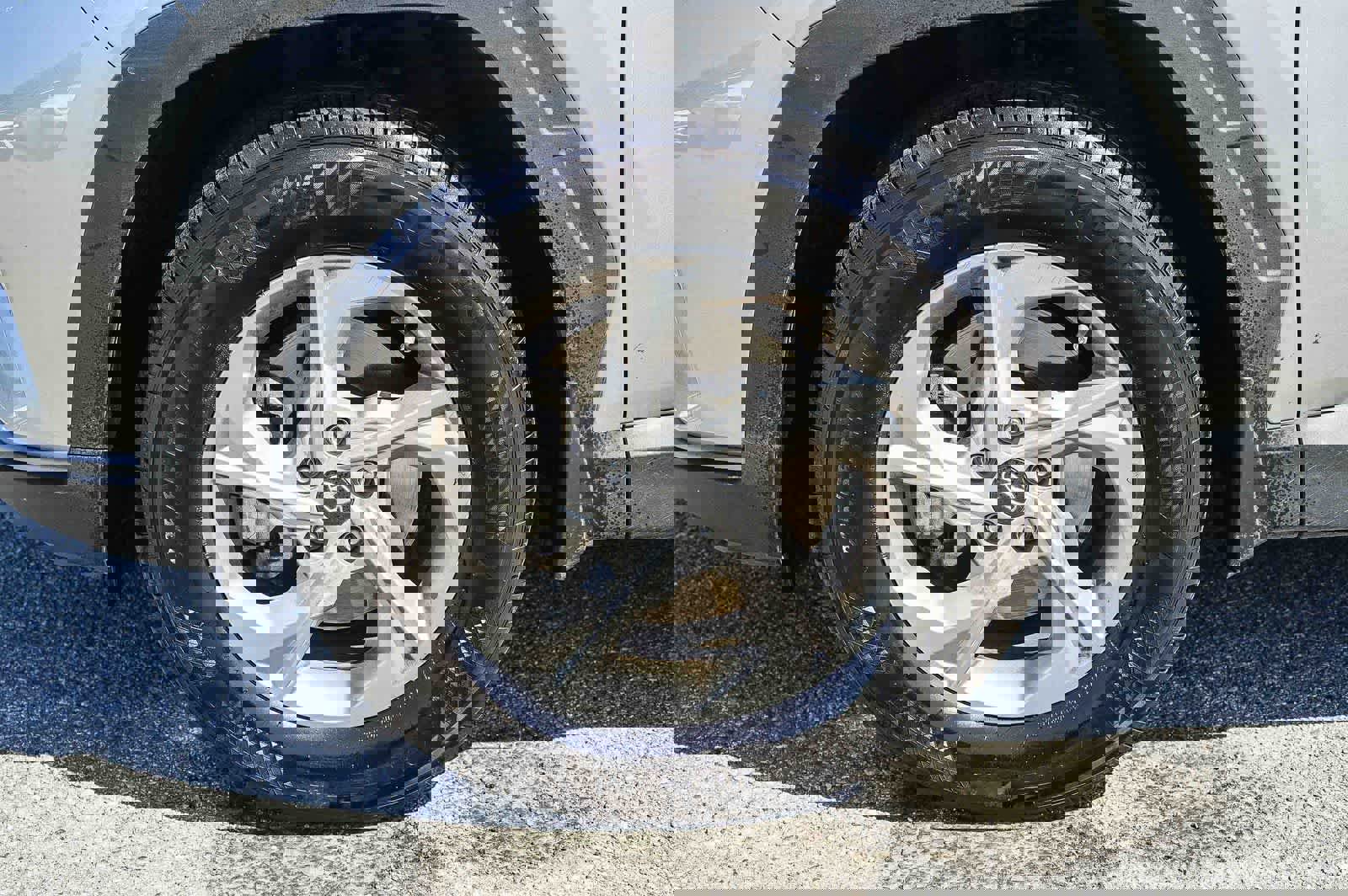 Used 2023 Hyundai Tucson SE image 6