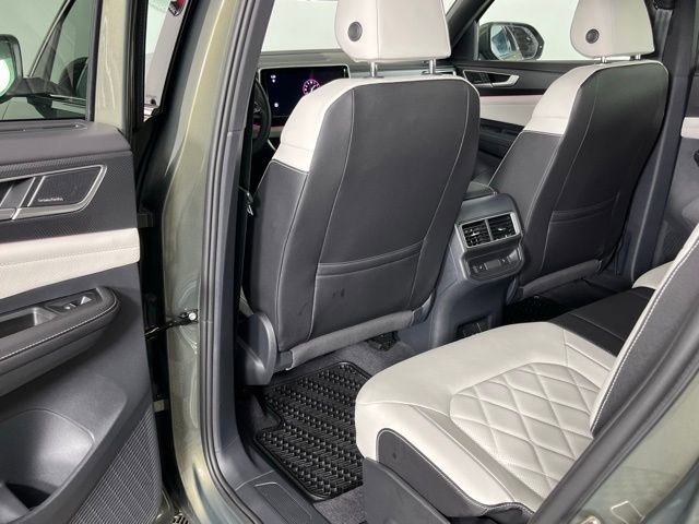 Used 2025 Volkswagen Atlas Cross Sport SEL Premium R-Line image 26