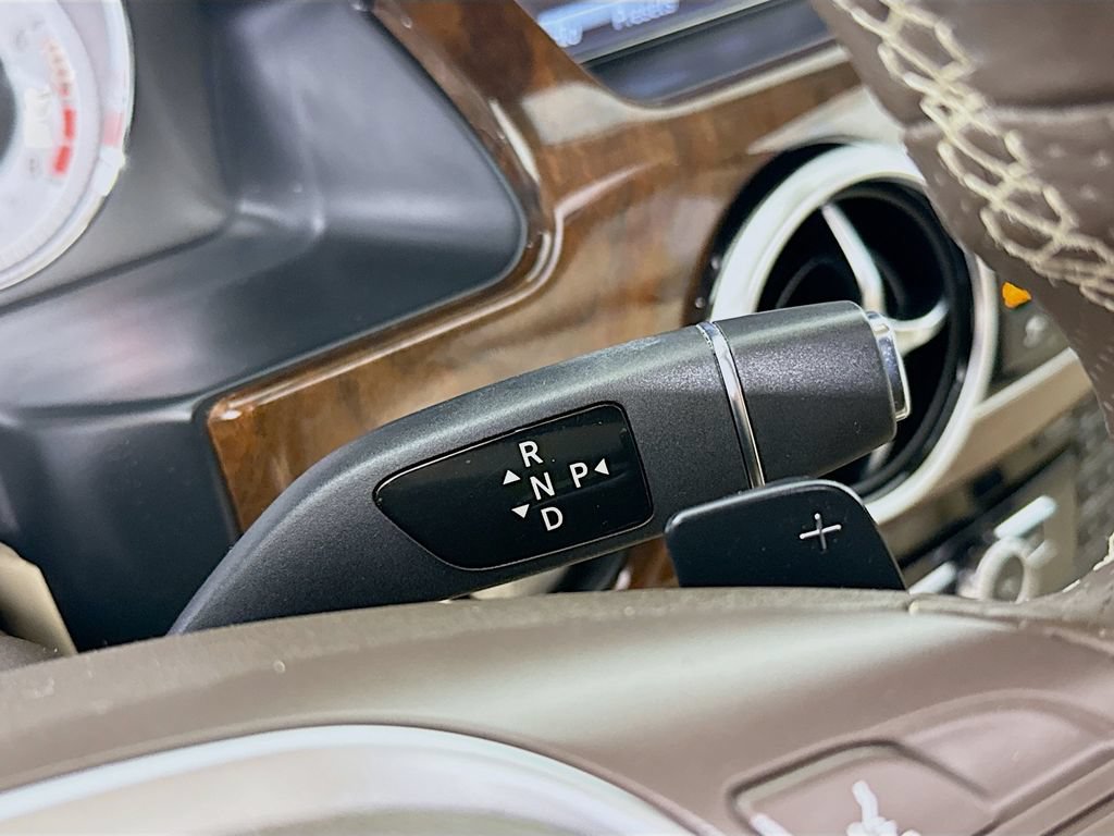 Used 2014 Mercedes-Benz GLK 350 4MATIC image 19