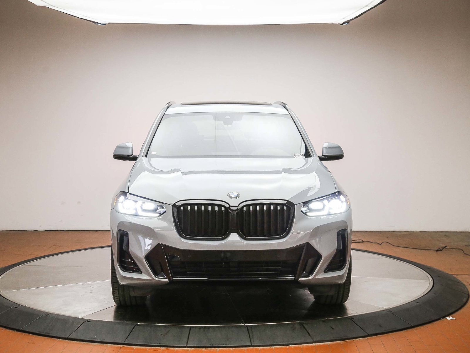 Certified 2023 BMW X3 xDrive30i w/ M Sport Package AWD/4WD image 2