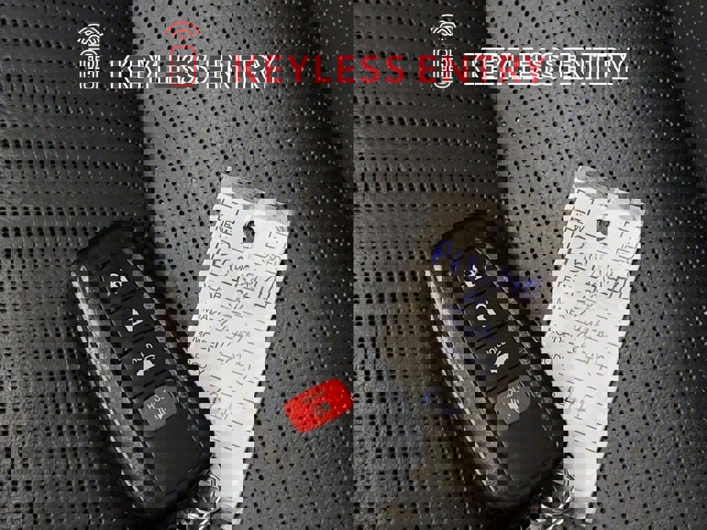 Used 2020 Toyota Camry XLE image 31