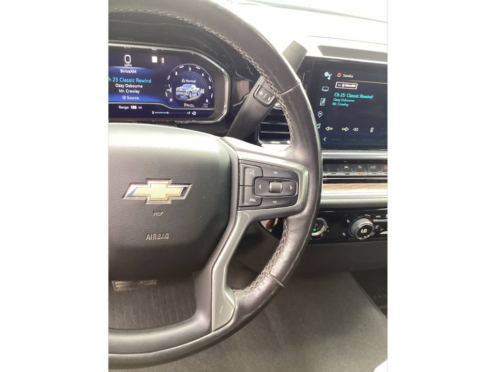 Used 2022 Chevrolet Silverado 1500 LT AWD/4WD image 29