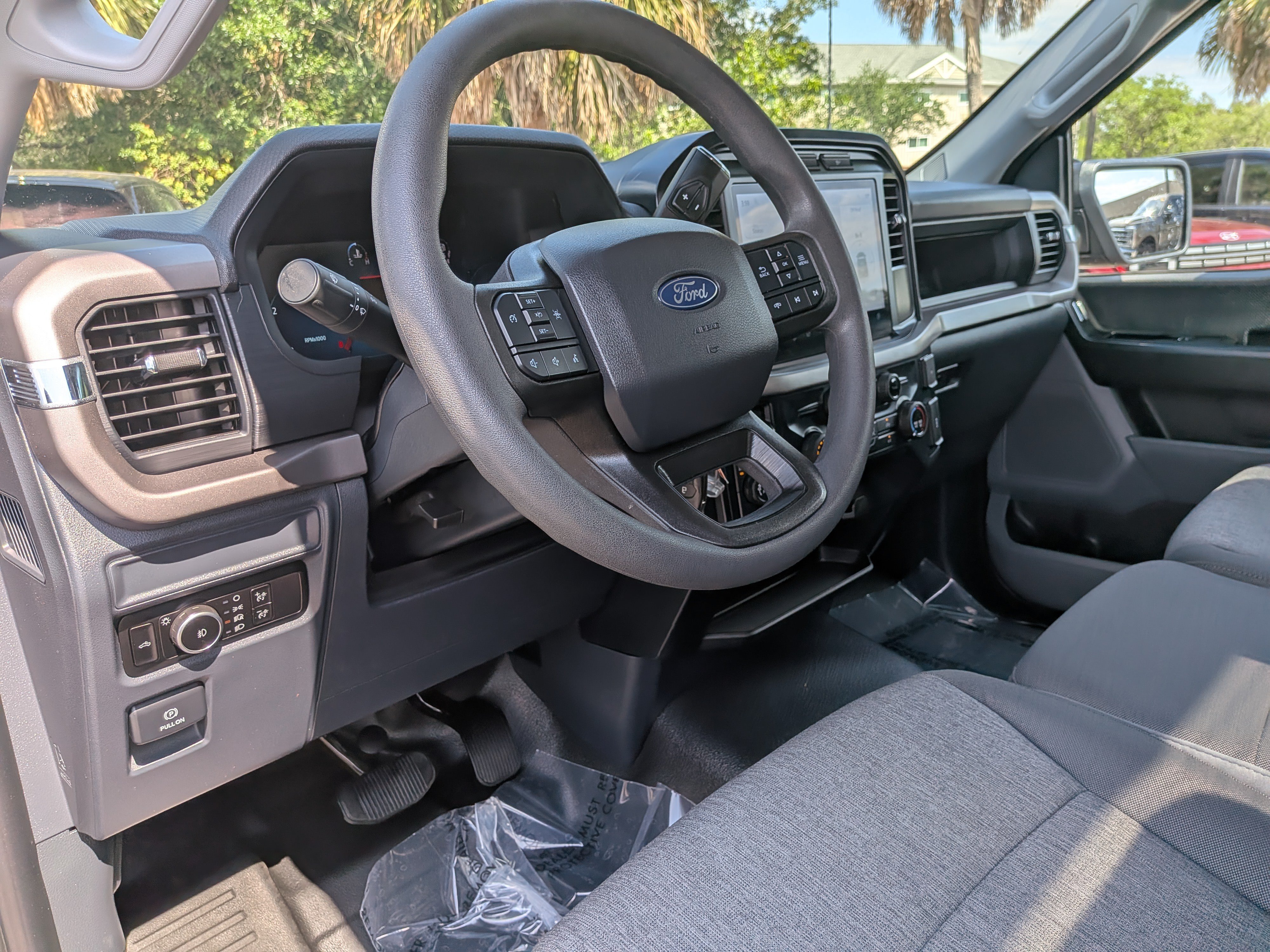 Used 2024 Ford F150 XL w/ Equipment Group 103A High AWD/4WD image 19