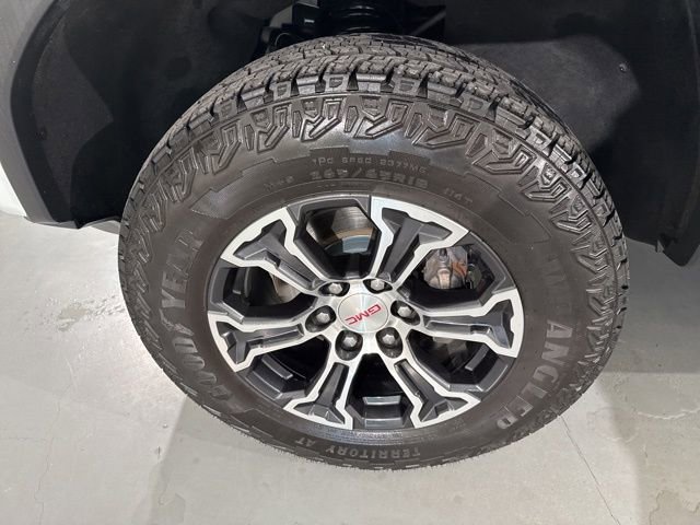 Used 2023 GMC Canyon AT4 image 6