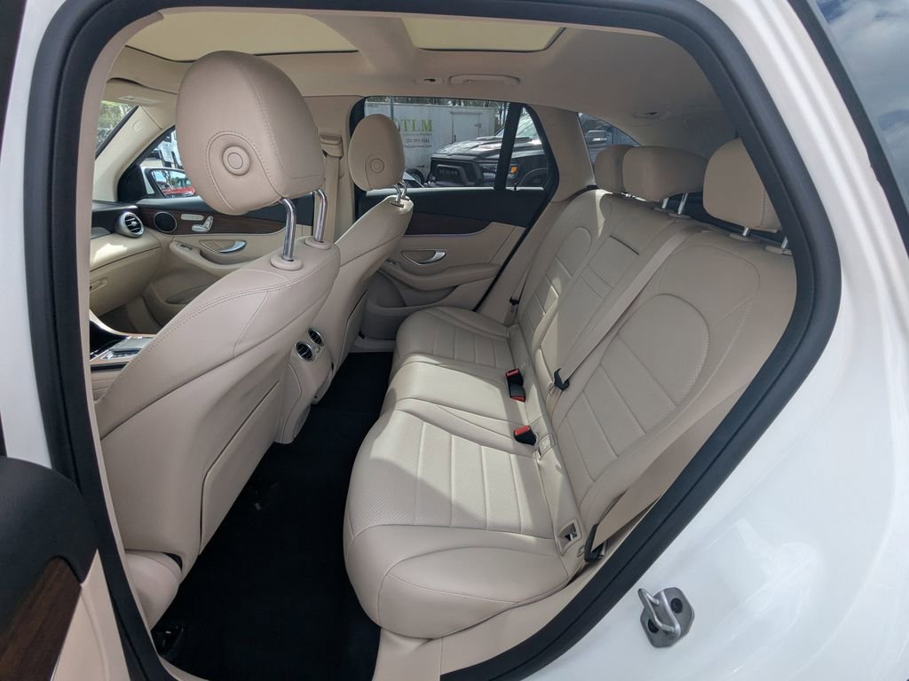 Certified 2022 Mercedes-Benz GLC 300 4MATIC w/ Premium Package Lite image 27