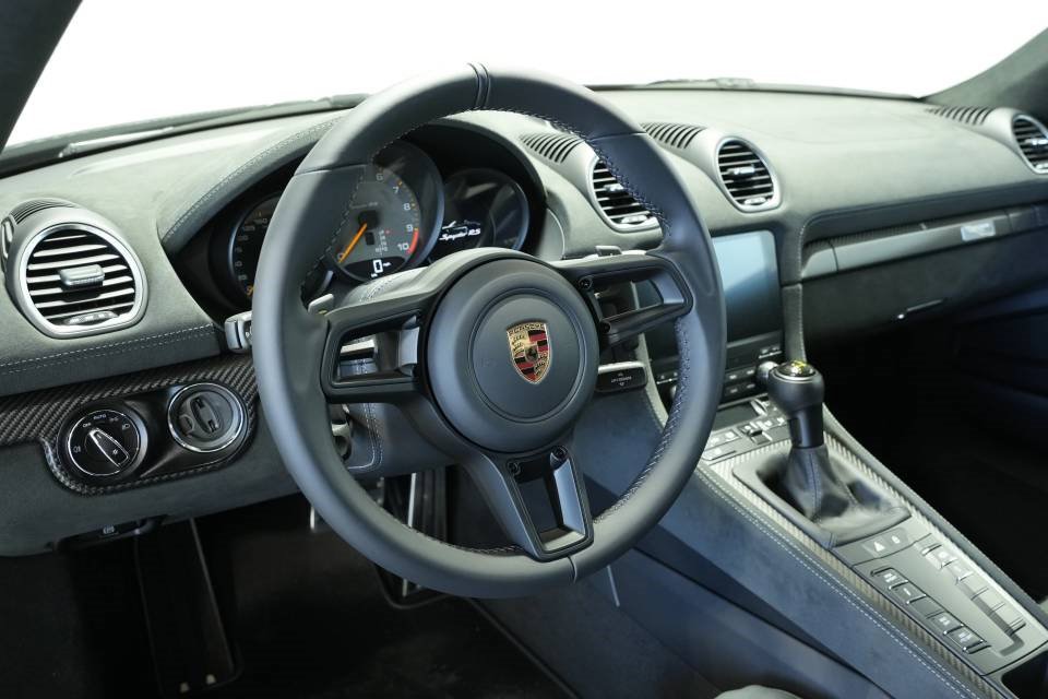 Used 2025 Porsche 718 Boxster Spyder RS image 4