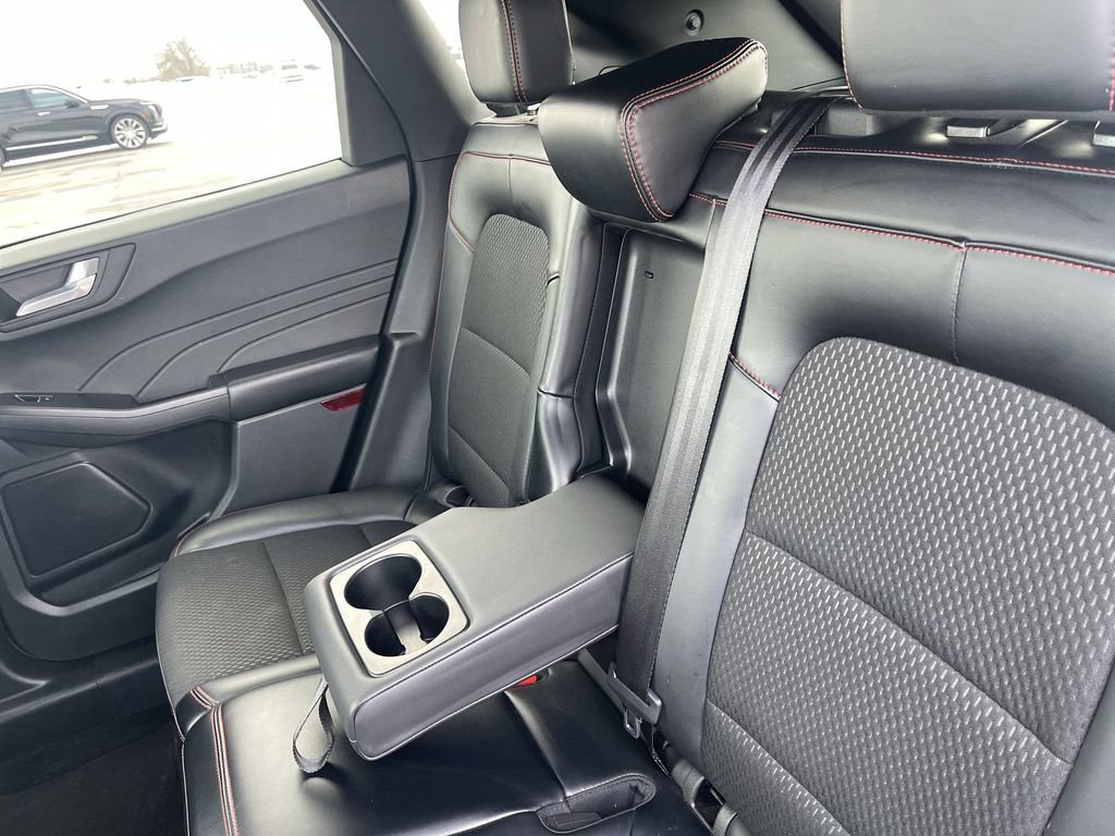 Used 2025 Ford Escape ST-Line image 38