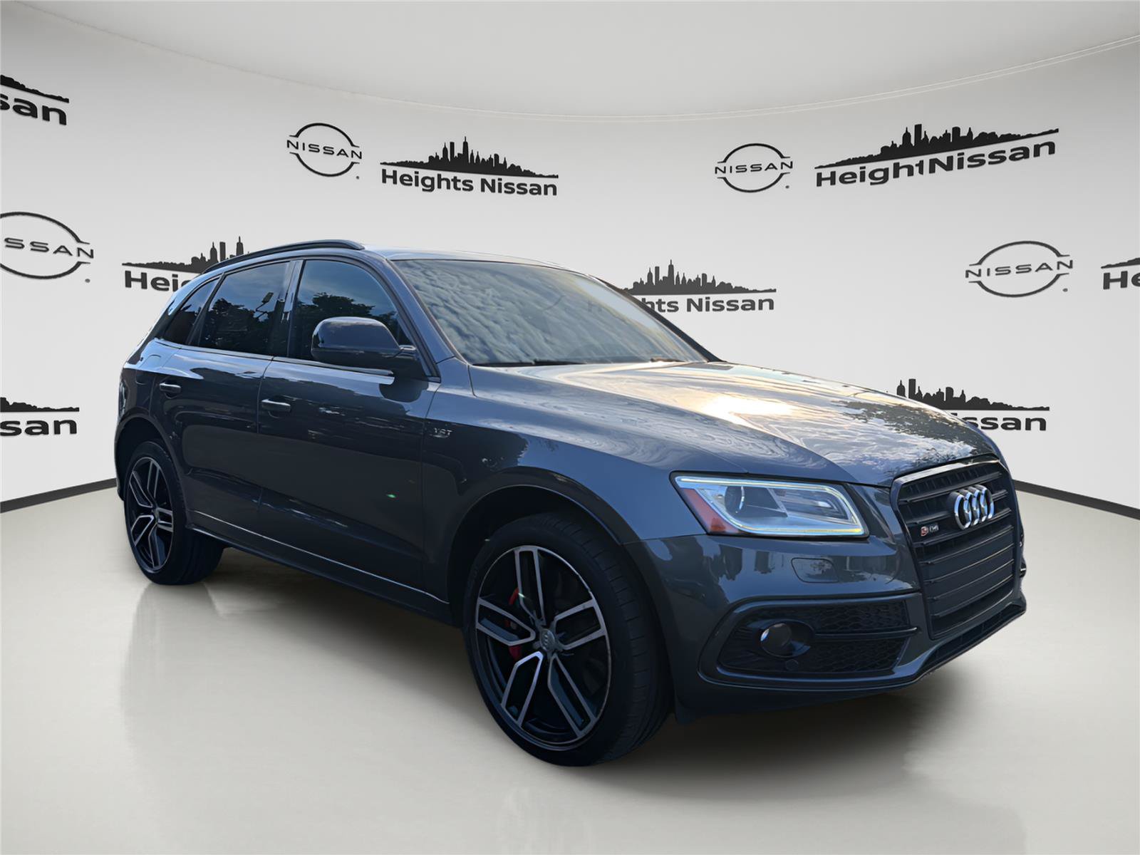 Used 2017 Audi SQ5 Premium Plus AWD/4WD image 7