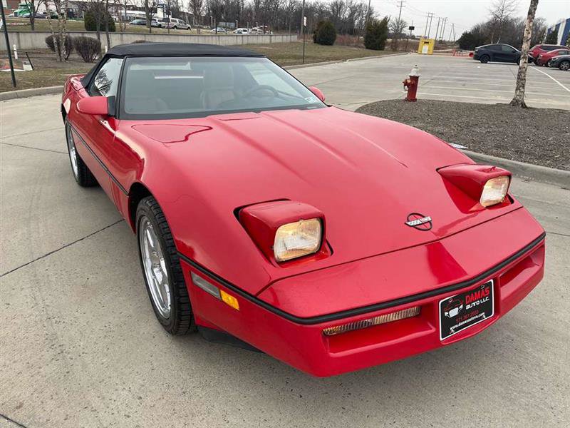 Used 1990 Chevrolet Corvette Convertible RWD image 15