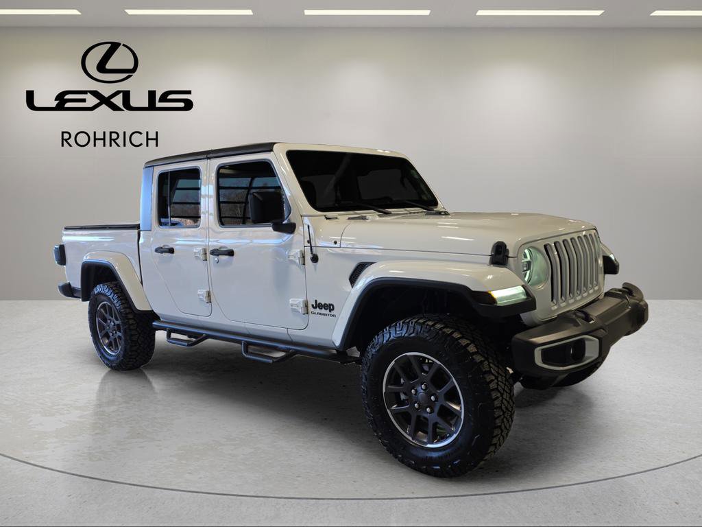 Used 2020 Jeep Gladiator Overland image 3