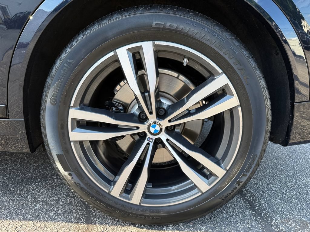 Used 2025 BMW X7 xDrive40i w/ M Sport Package AWD/4WD image 16