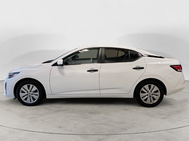 Certified 2024 Nissan Sentra S FWD image 2