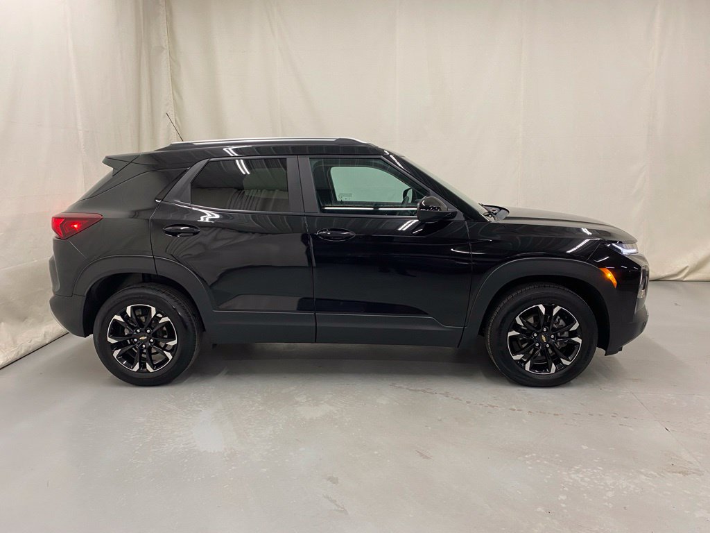 Used 2023 Chevrolet TrailBlazer LT FWD image 9