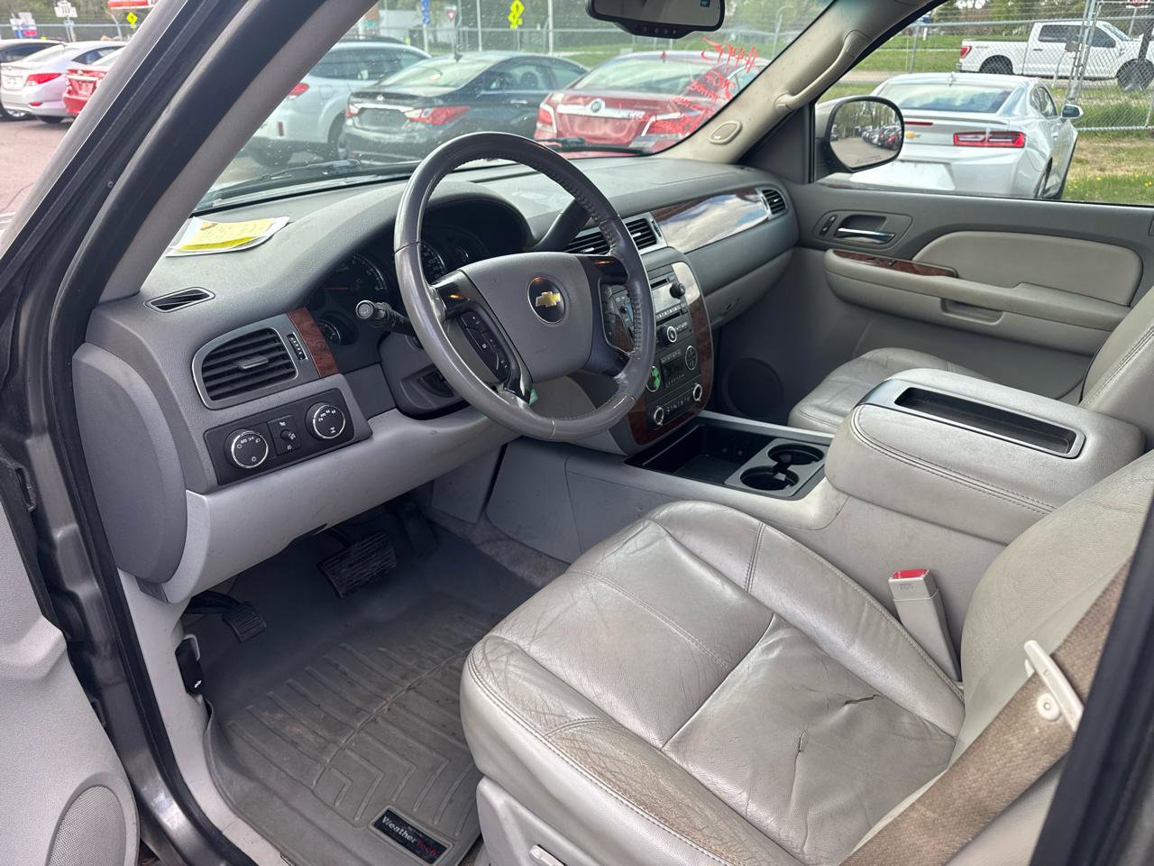 Used 2007 Chevrolet Tahoe LT w/ LT Preferred Equipment Group AWD/4WD image 9