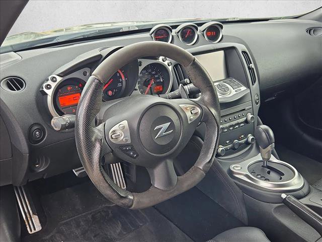 Used 2014 Nissan 370Z Touring w/ Navigation Package image 10