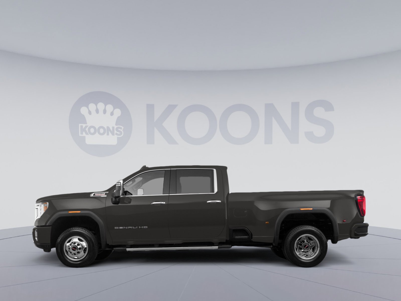 Used 2022 GMC Sierra 3500 Denali image 2