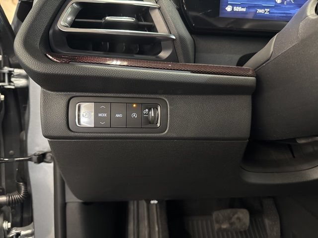 New 2026 Chevrolet Traverse Z71 w/ Enhanced Driving Package AWD/4WD image 21