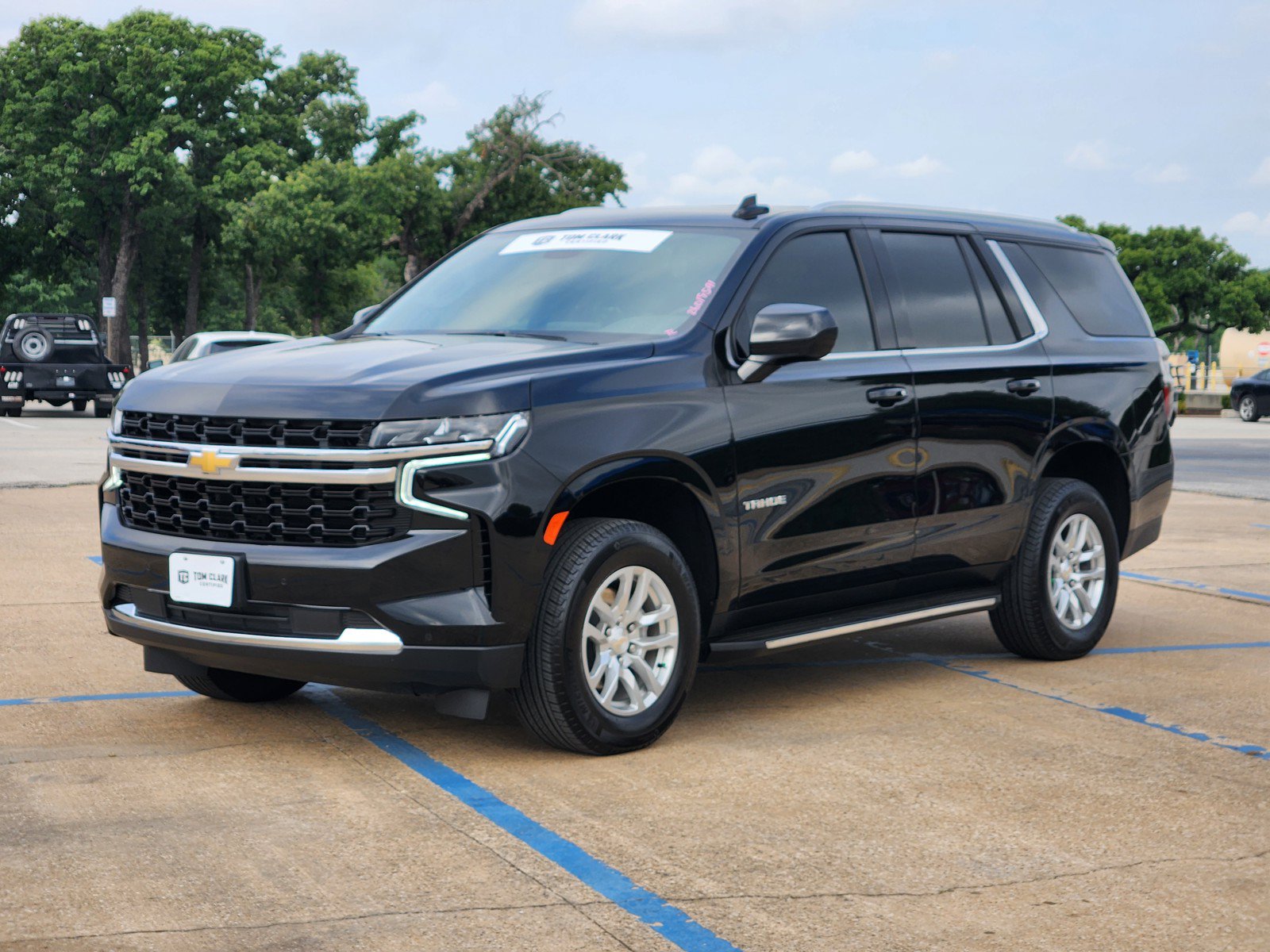 Used 2023 Chevrolet Tahoe LS RWD image 2