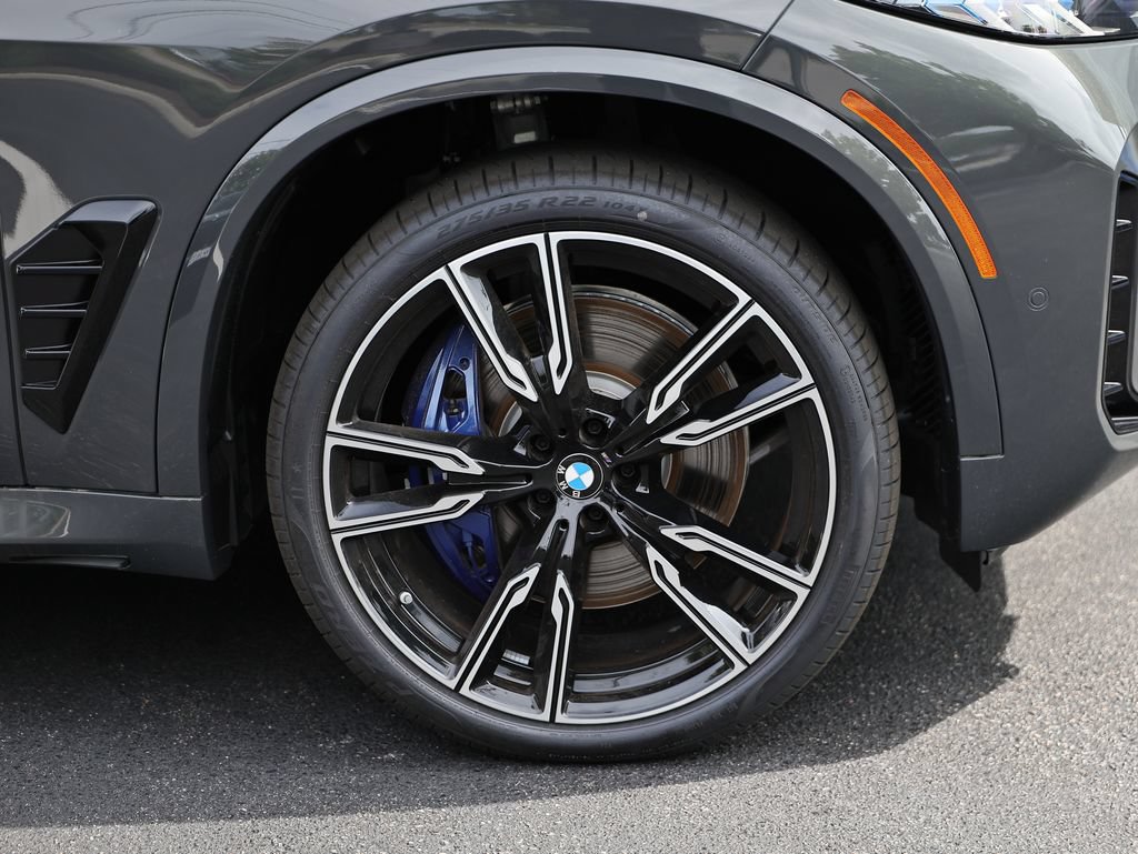 New 2026 BMW X5 M60i w/ Climate Comfort Package AWD/4WD image 5