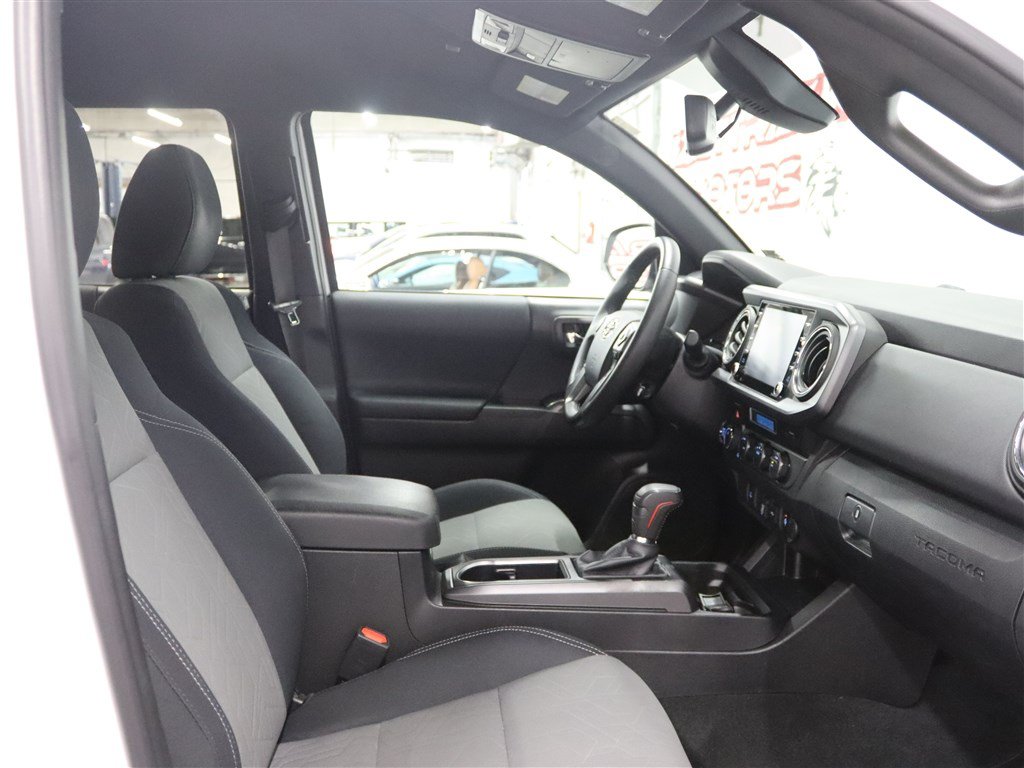 Used 2023 Toyota Tacoma TRD Sport AWD/4WD image 29