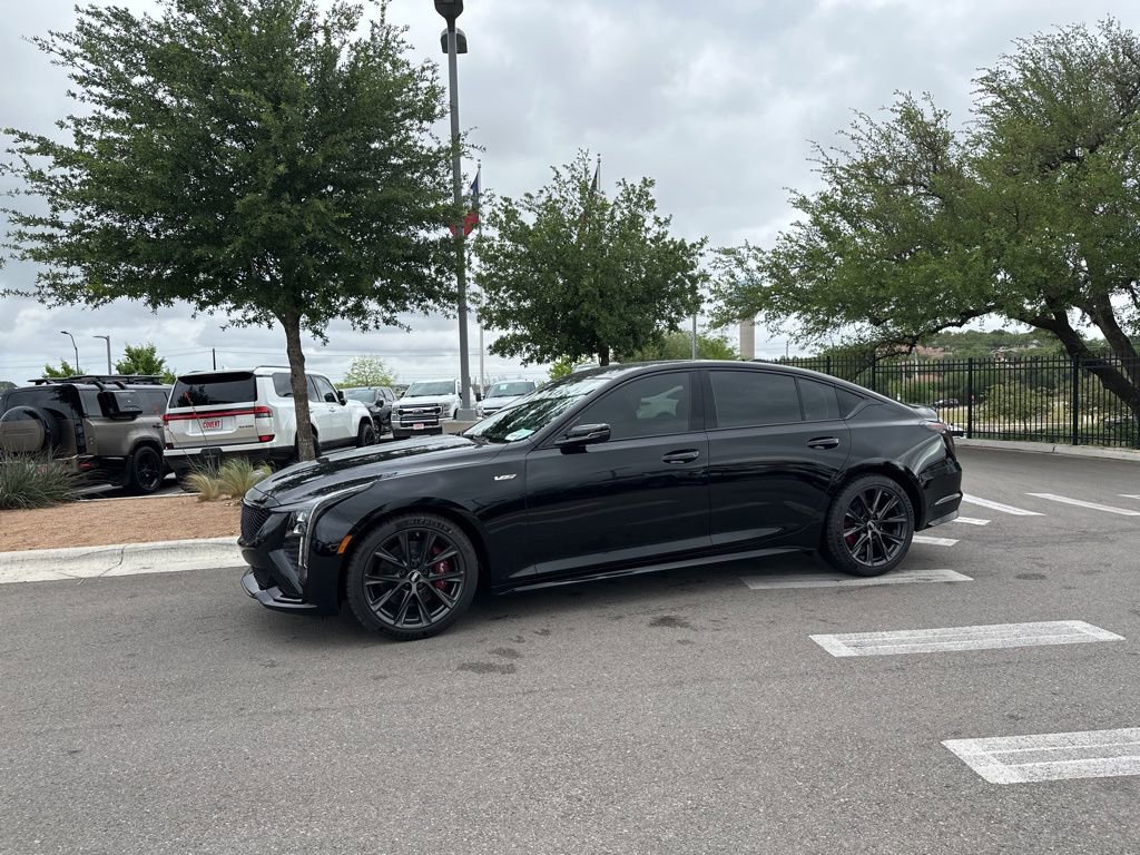 New 2026 Cadillac CT5 V image 4