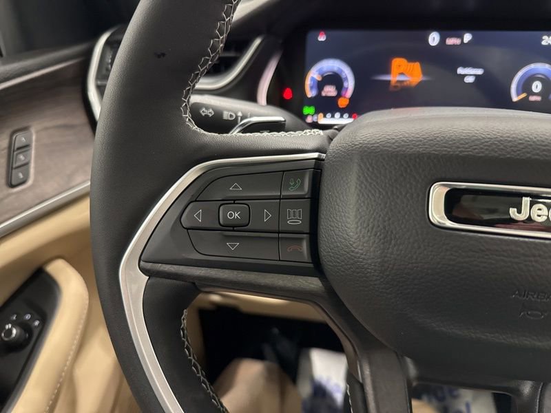 New 2025 Jeep Grand Cherokee Limited image 27