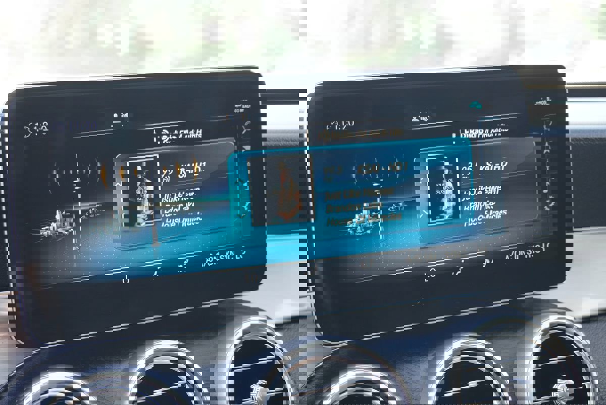 Used 2020 Mercedes-Benz C 300 Sedan image 30