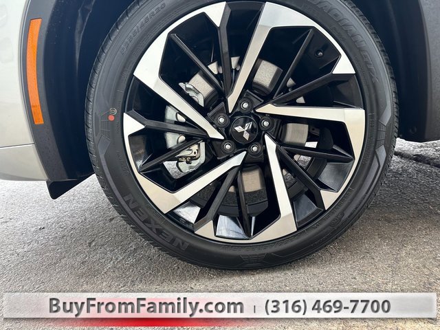 Used 2023 Mitsubishi Outlander SEL image 51