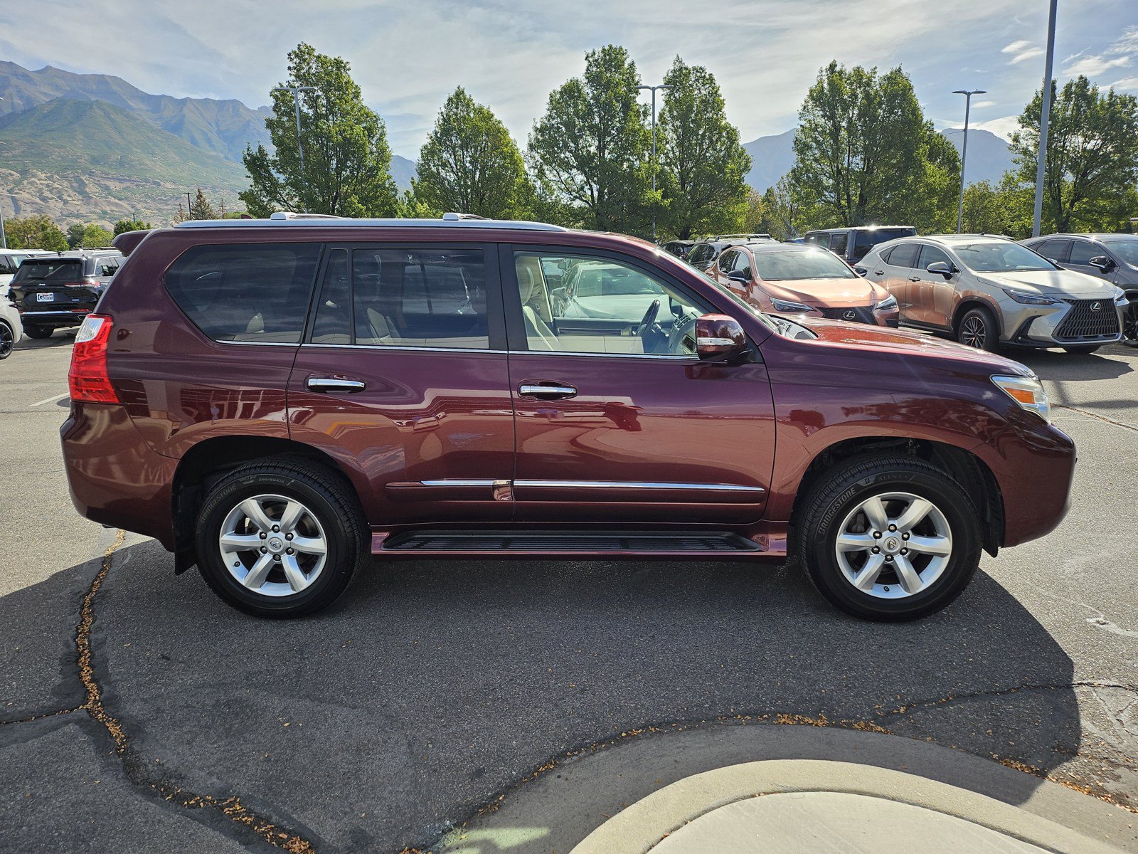 Used 2013 Lexus GX 460 w/ Convenience Pkg AWD/4WD image 4