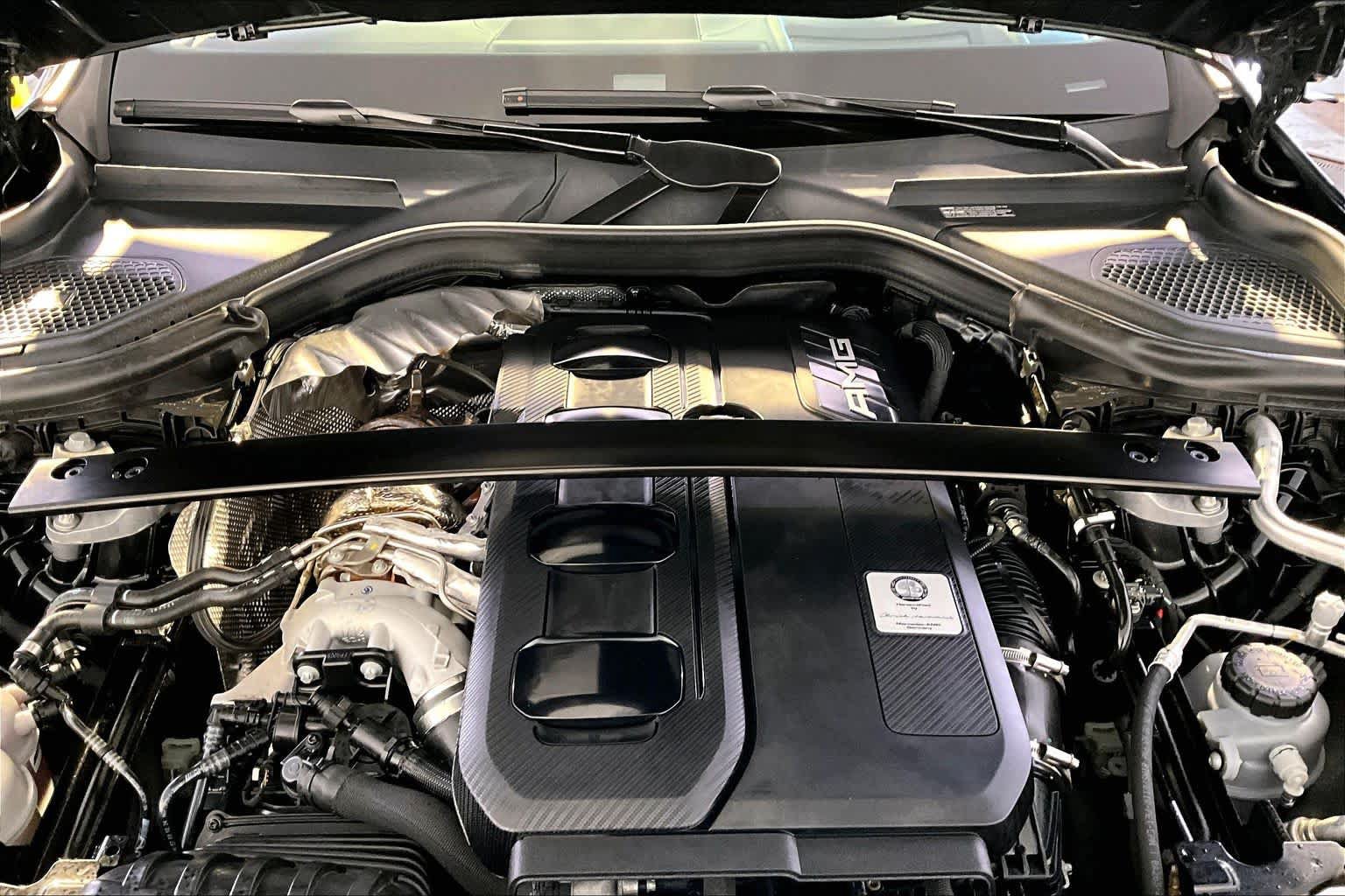 Used 2024 Mercedes-Benz GLC 43 AMG 4MATIC image 30