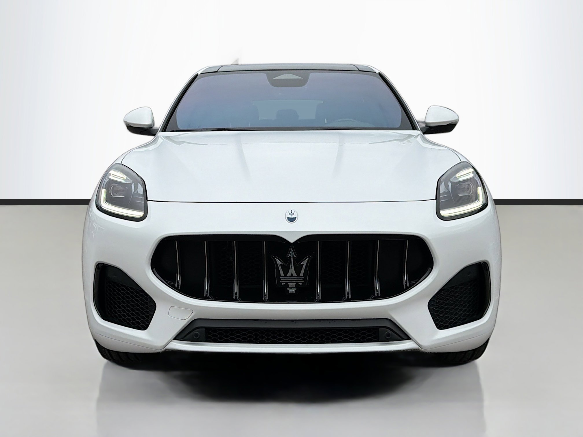 Certified 2024 Maserati Grecale GT image 8