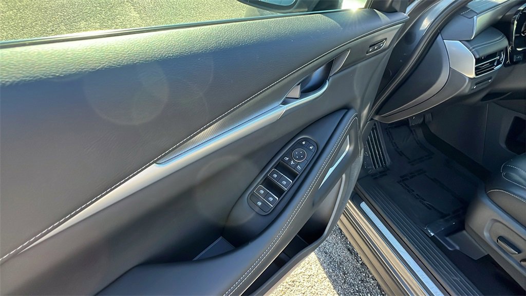 Used 2024 INFINITI QX60 Luxe w/ Performance Audio Package image 12