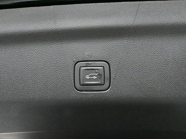 Used 2025 Chevrolet Tahoe Premier AWD/4WD image 49
