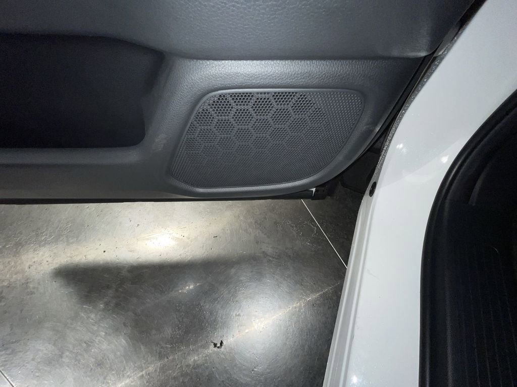 Used 2023 Honda Pilot Touring image 19