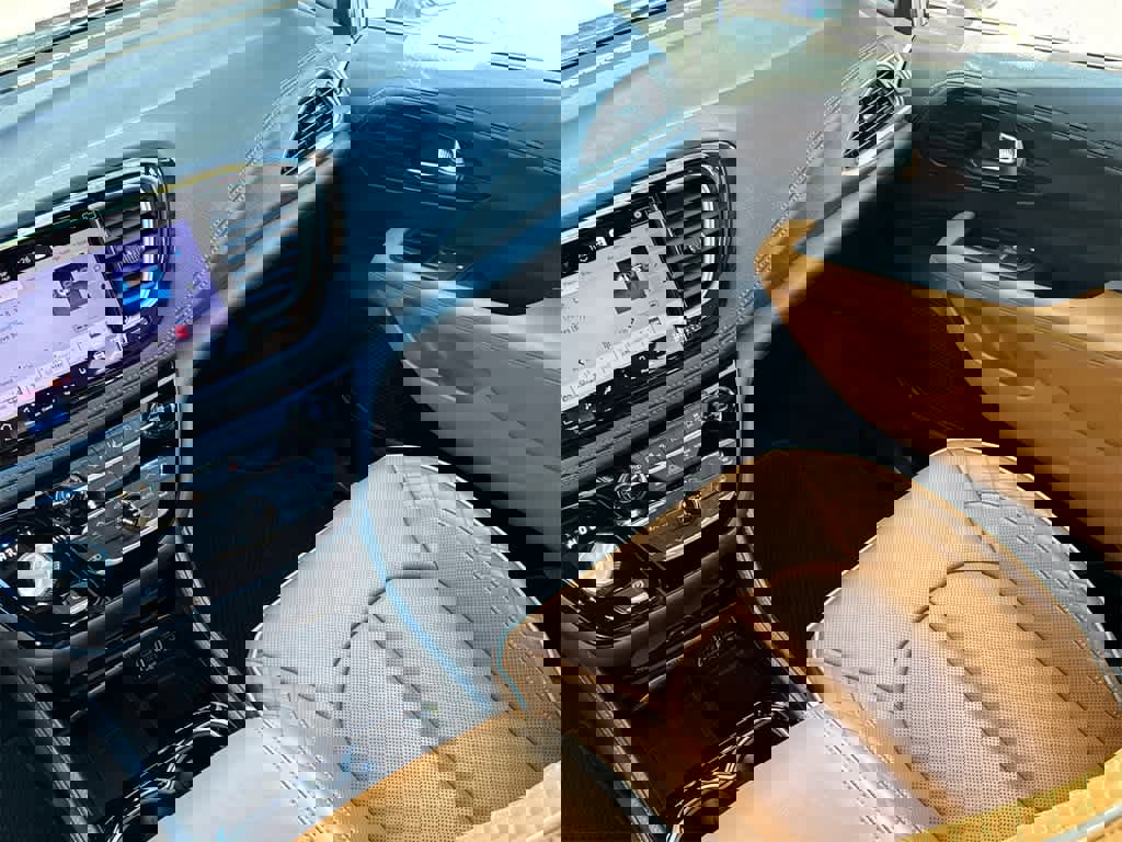 Used 2022 Chrysler Pacifica Pinnacle image 22