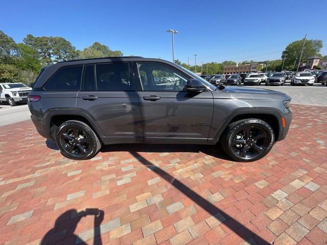 Used 2023 Jeep Grand Cherokee Limited w/ Black Appearance Package RWD image 36