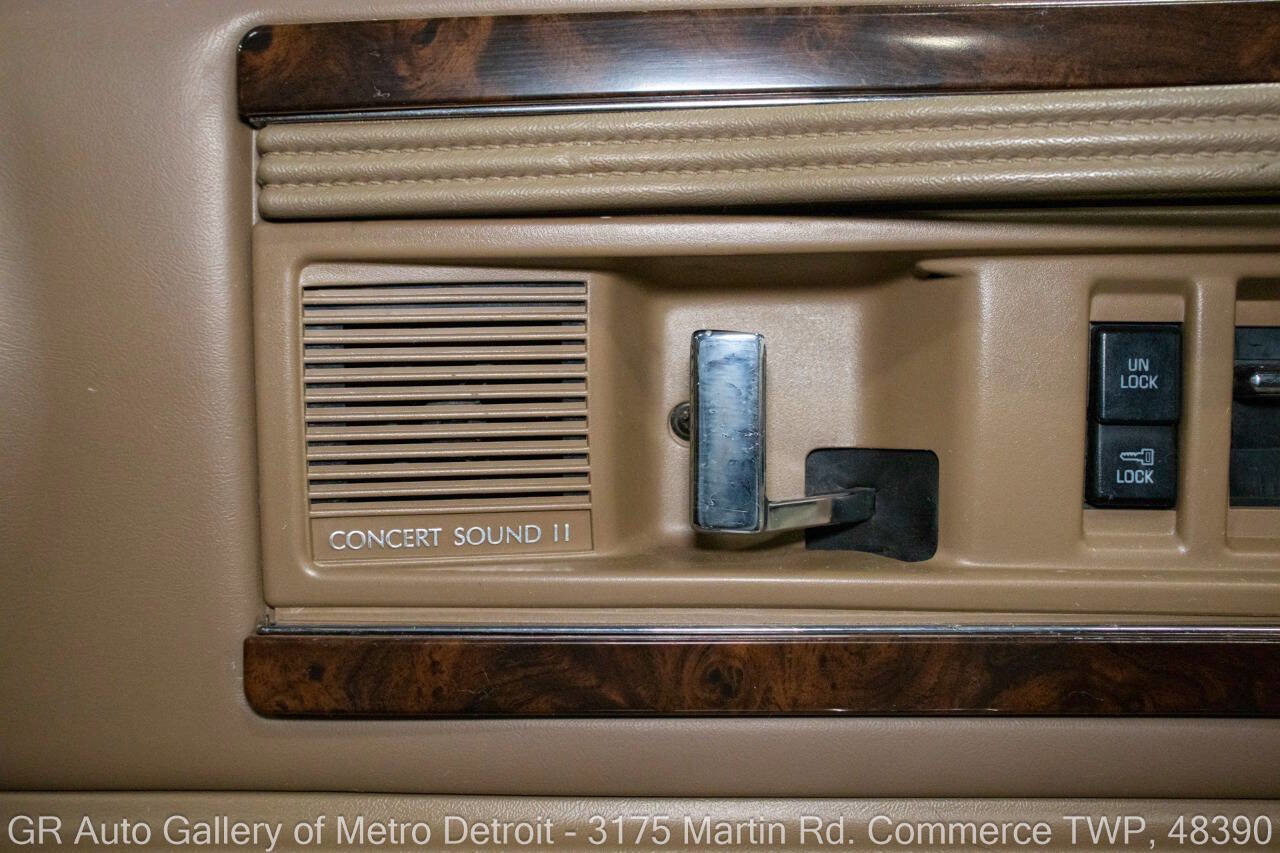 Used 1996 Buick Roadmaster Estate image 40