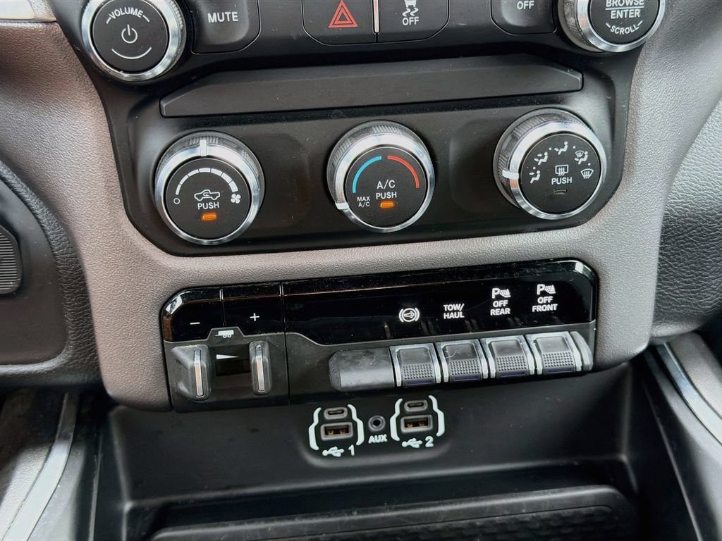 Used 2024 RAM 2500 Big Horn w/ Off Road Package AWD/4WD image 16