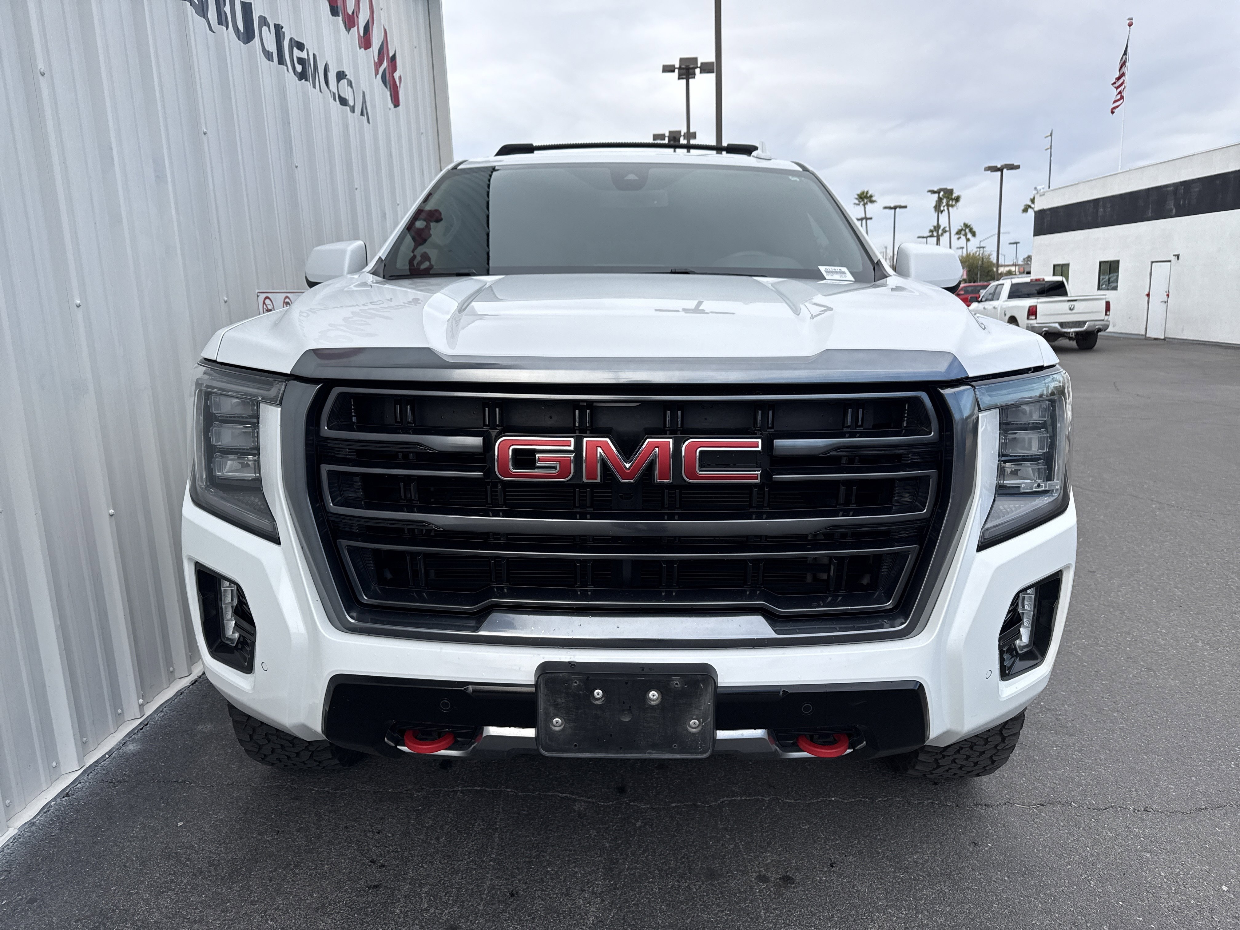 Used 2022 GMC Yukon AT4 image 8