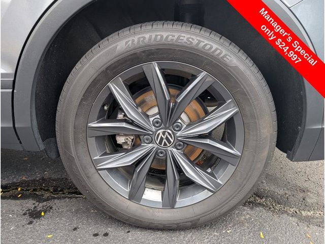 Used 2024 Volkswagen Tiguan SE image 26