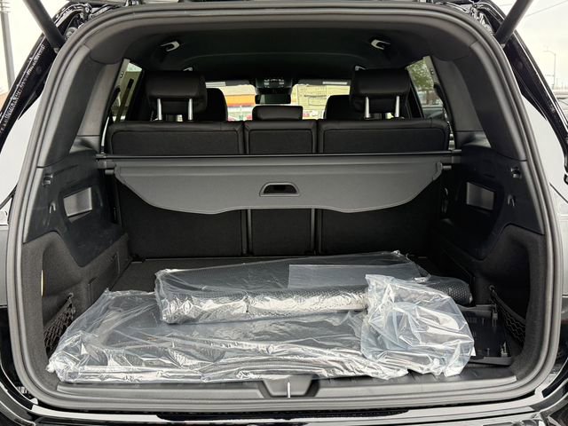 Used 2025 Mercedes-Benz GLB 250 4MATIC image 34
