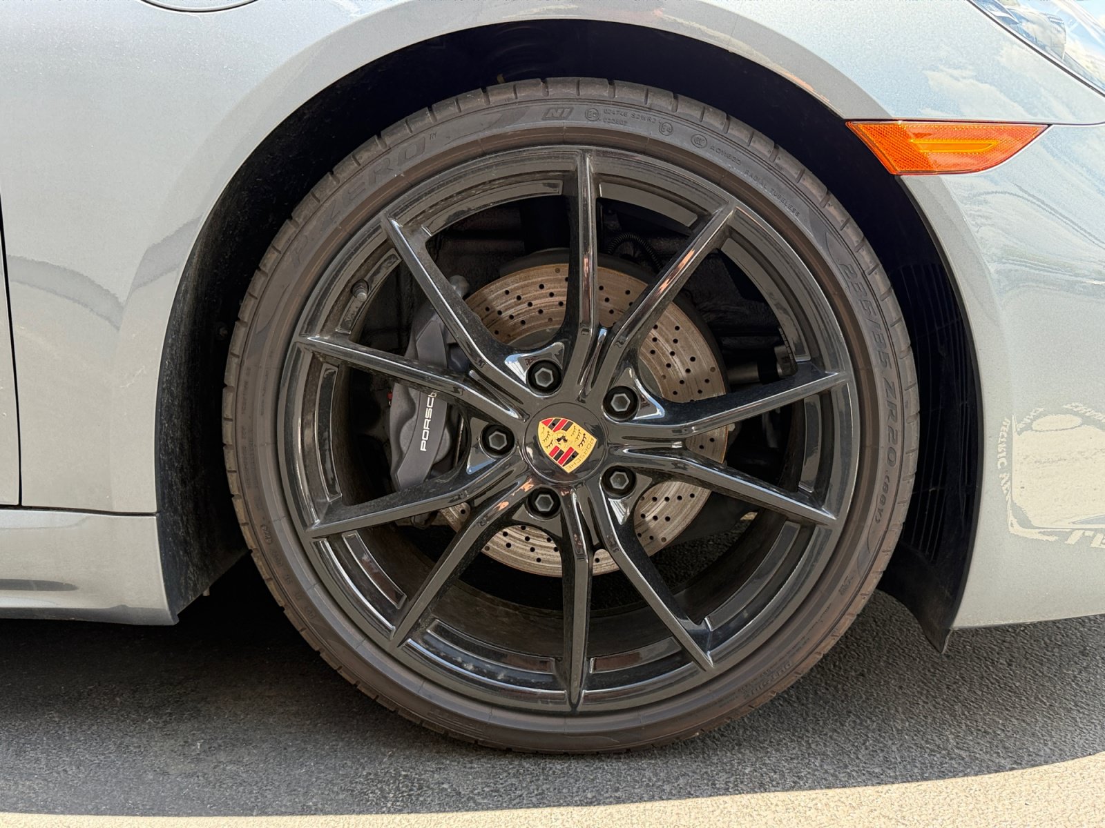 Used 2025 Porsche 718 Cayman RWD image 8