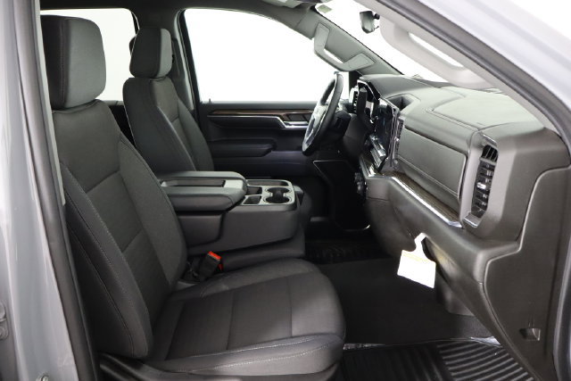 Used 2024 Chevrolet Silverado 1500 LT AWD/4WD image 17