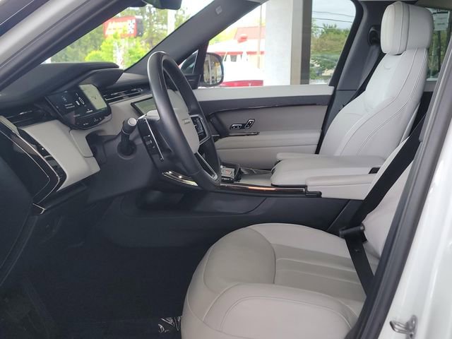 Used 2024 Land Rover Range Rover Sport SE AWD/4WD image 8