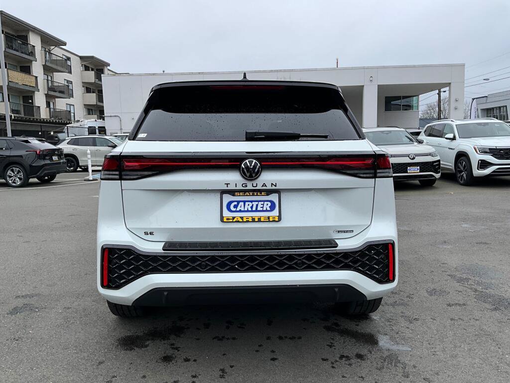 New 2026 Volkswagen Tiguan SE R-Line AWD/4WD image 7