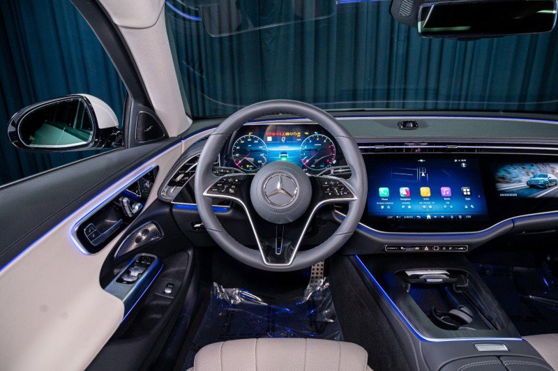 New 2025 Mercedes-Benz E 450 4MATIC All-Terrain Wagon image 15