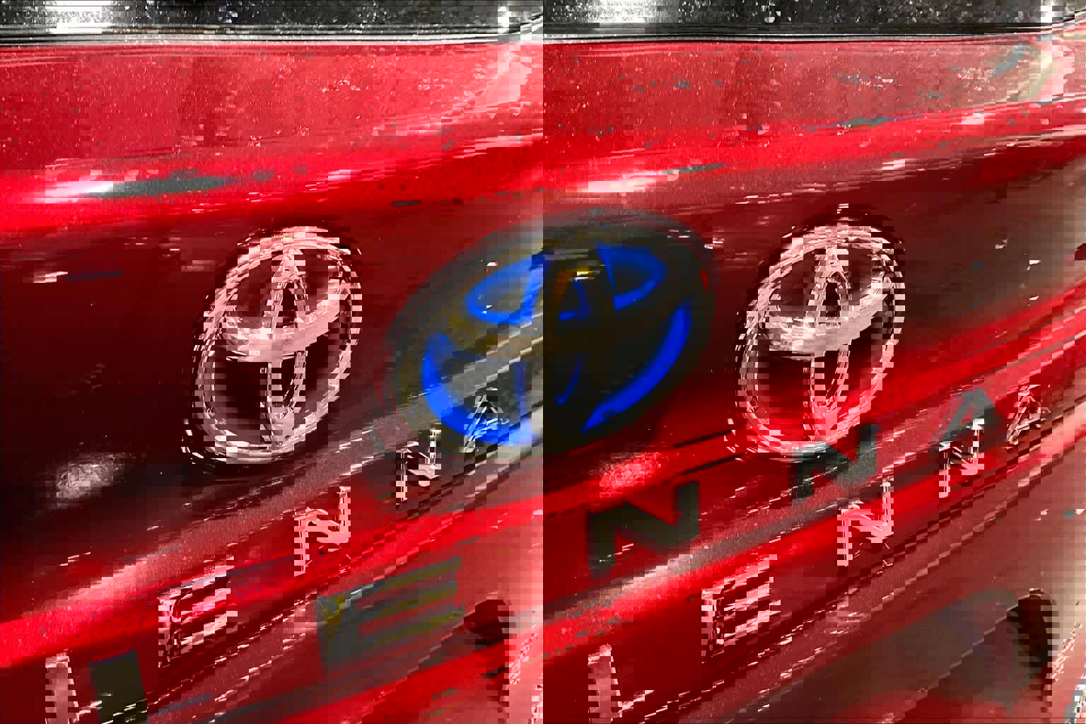 New 2025 Toyota Sienna Platinum image 15