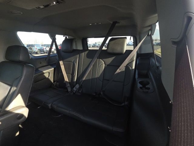 Used 2018 Chevrolet Suburban Premier image 20
