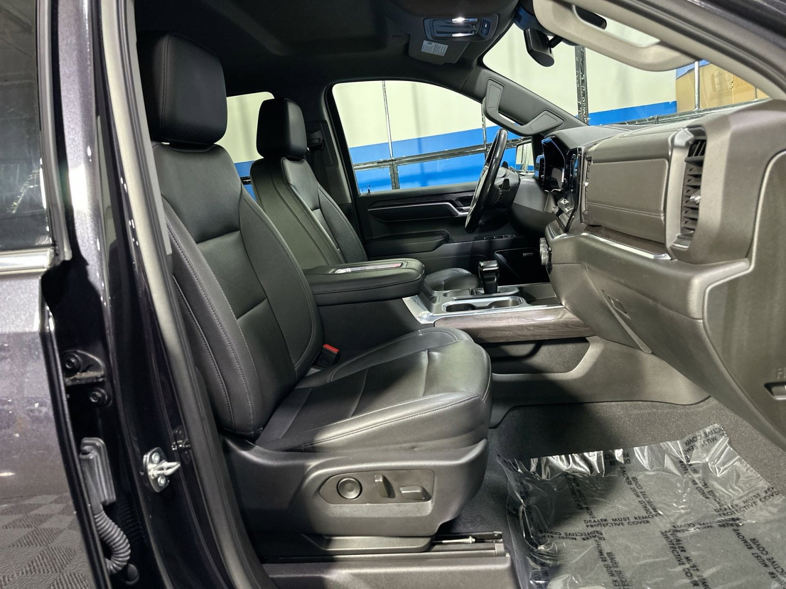 Used 2022 Chevrolet Silverado 1500 LTZ image 34